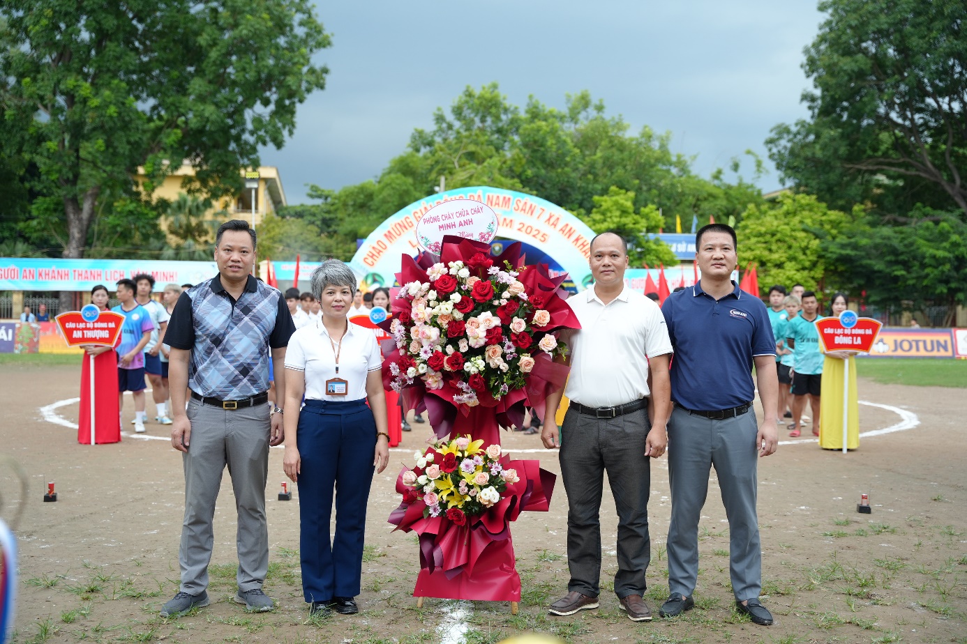 Khai mạc Giải bóng đá nam sân 7&nbsp;xã An Khánh lần thứ I, năm 2025- Ảnh 4.