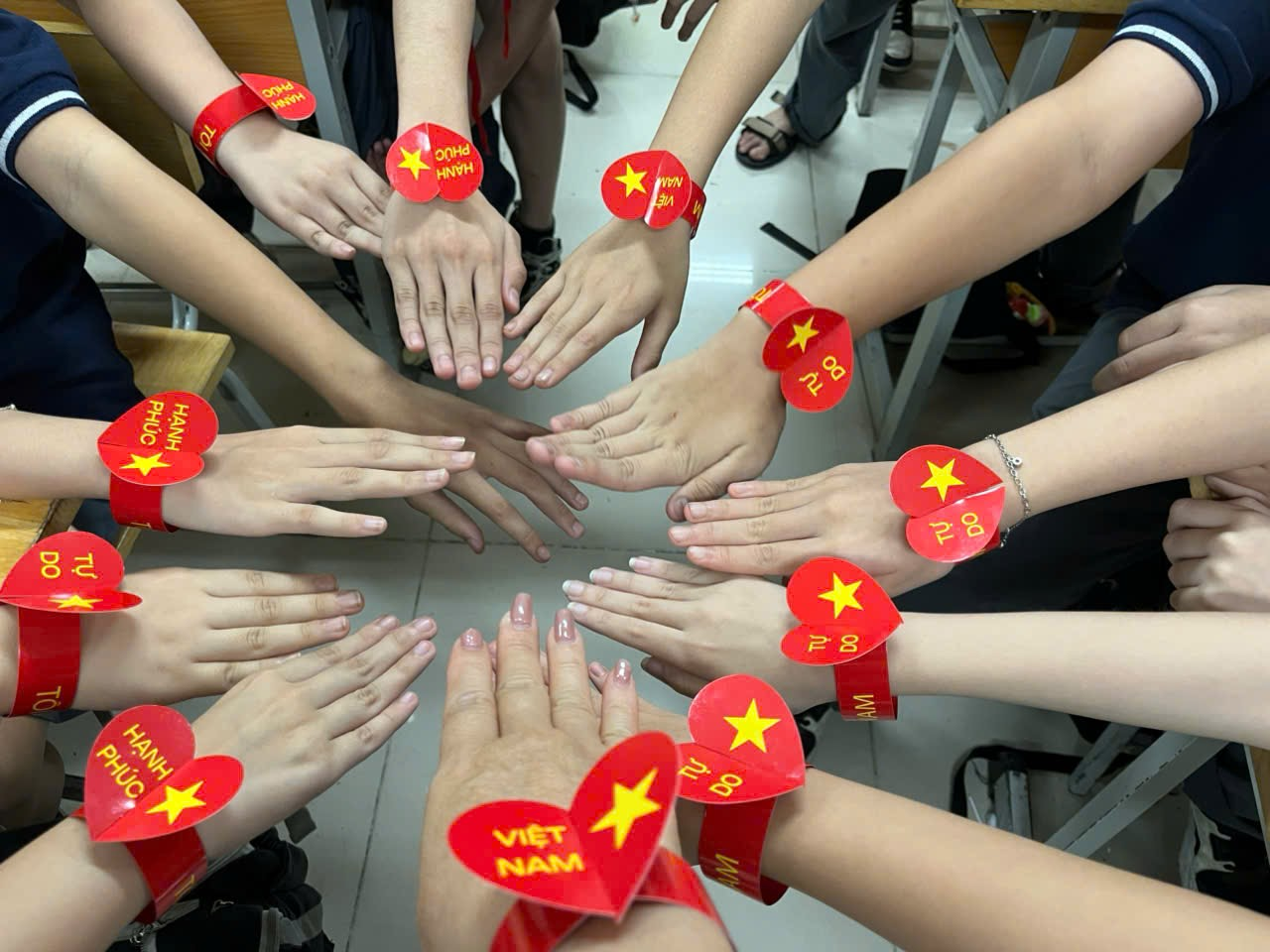 TỰ HÀO TRUYỀN THỐNG DÂN TỘC – TRƯỜNG THCS PHƯƠNG MAI HƯỚNG TỚI KỶ NIỆM 80 NĂM CÁCH MẠNG THÁNG TÁM VÀ QUỐC KHÁNH 2/9- Ảnh 3.