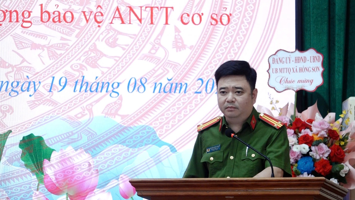 Công an xã Hồng Sơn tổ chức kỷ niệm 80 năm Ngày truyền thống Công an nhân dân Việt Nam và ra mắt Chi hội Cựu công an nhân dân- Ảnh 6.