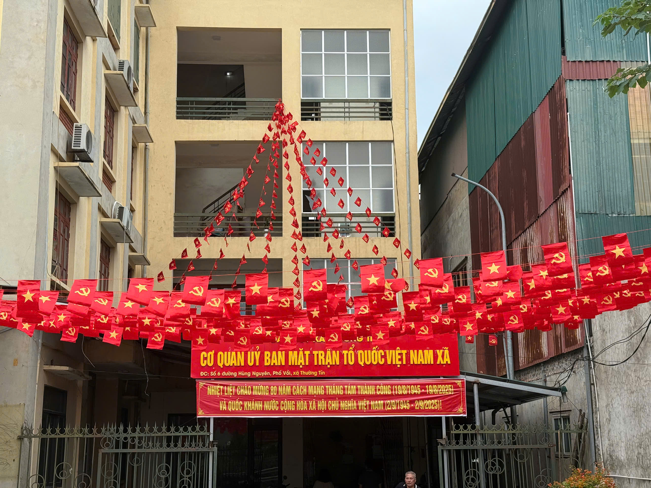 GẮN BIỂN, KHÁNH THÀNH CÔNG TRÌNH “A80 - MẶT TRẬN ĐOÀN KẾT THƯỜNG TÍN”- Ảnh 3.