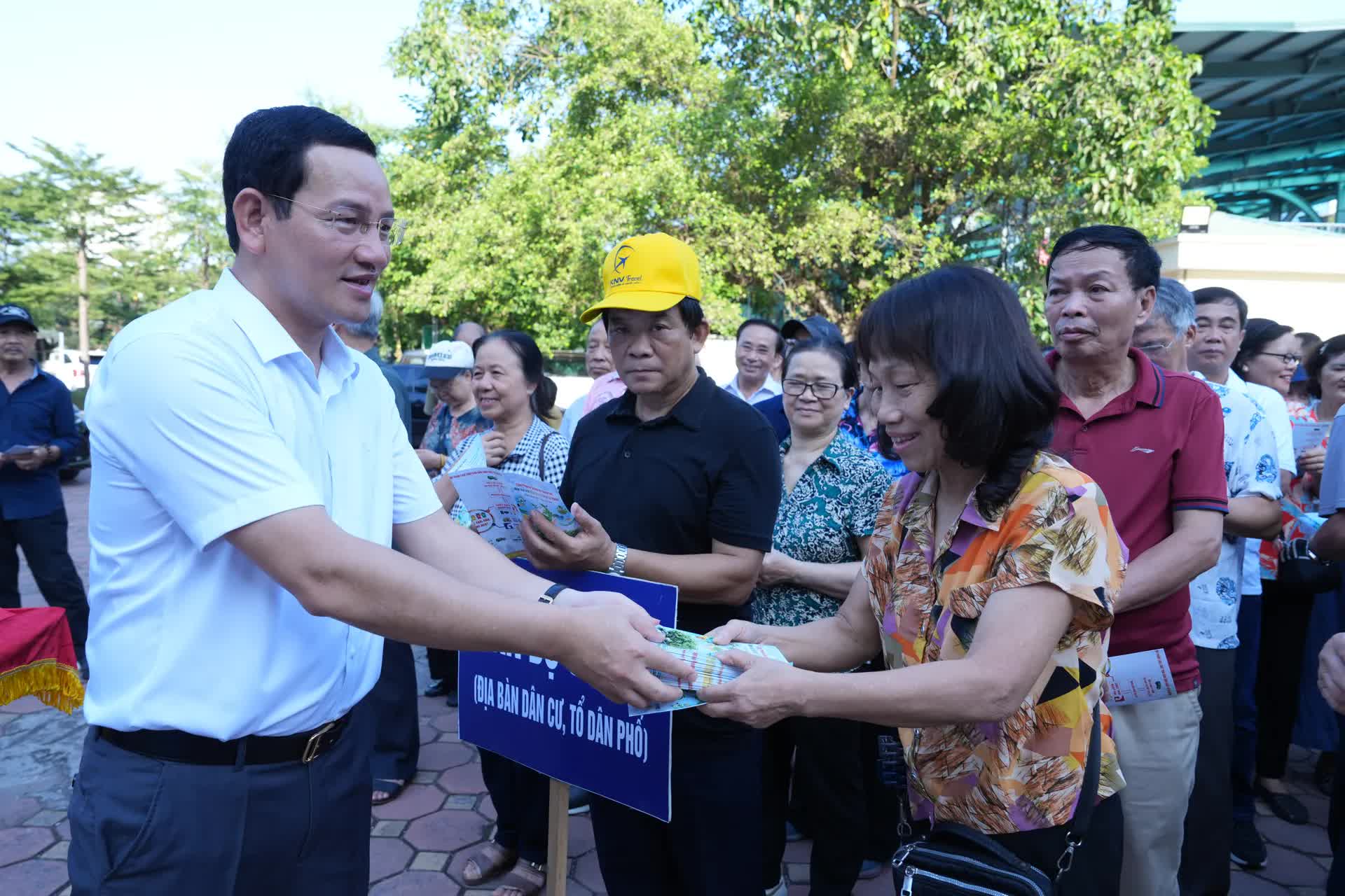 Phường Giảng Võ: Quyết tâm vì môi trường xanh - sạch - đẹp- Ảnh 5.