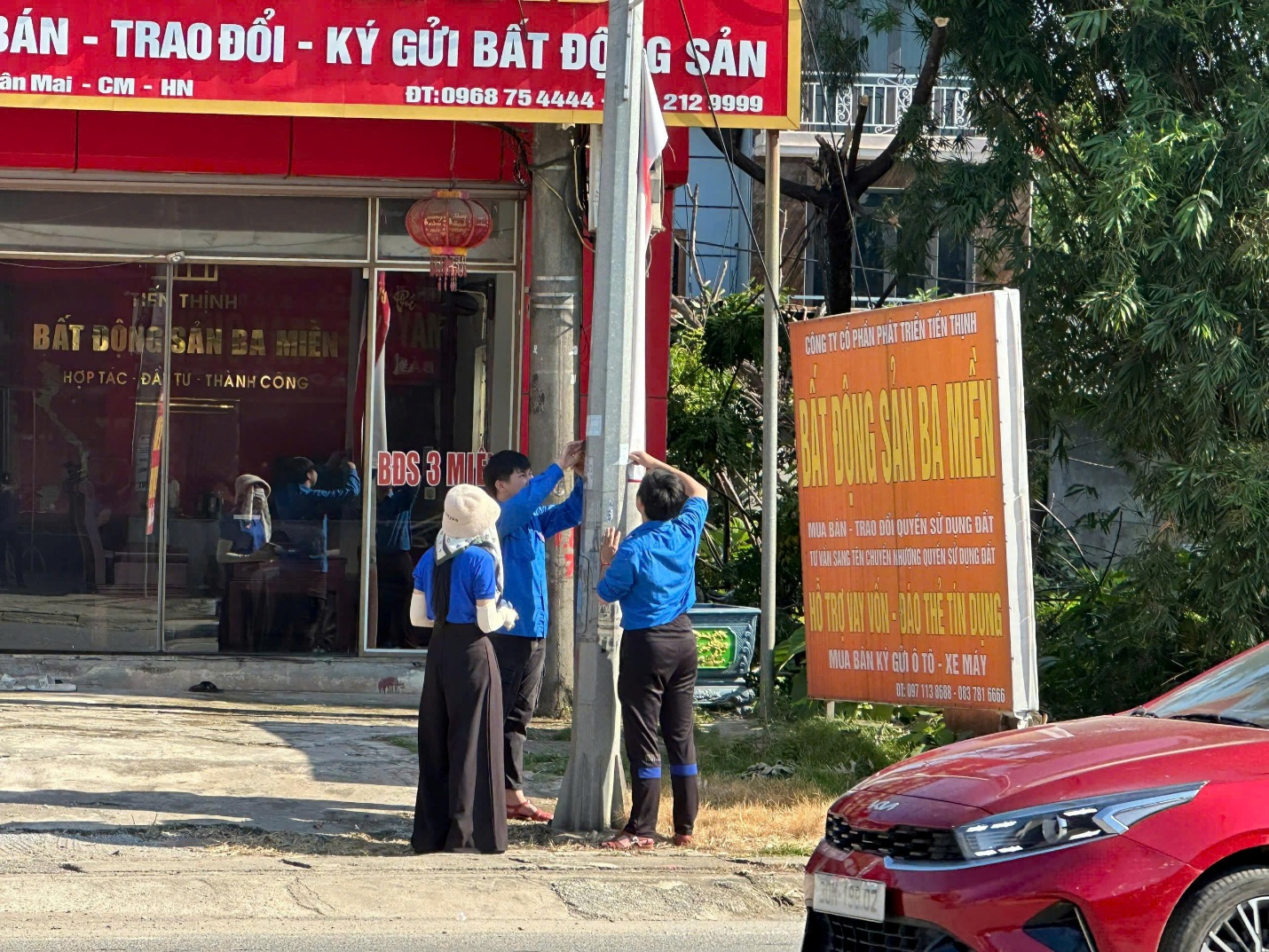 Xuân Mai ra quân tổng VSMT và phát động phong trào thi đua “Sáng - Xanh - Sạch - Đẹp”- Ảnh 15.