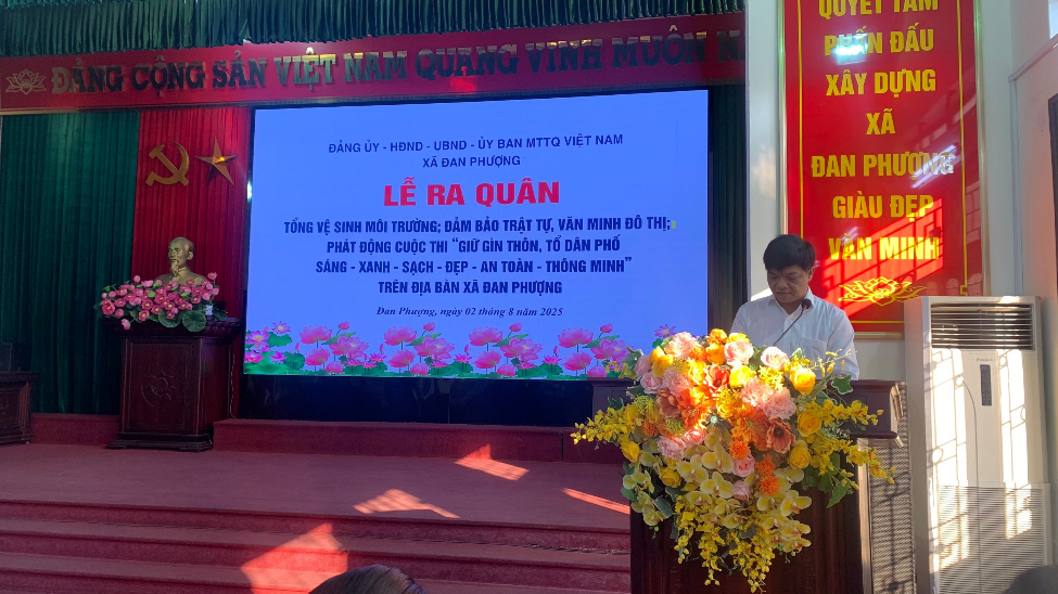 Xã Đan Phượng ra quân tổng vệ sinh môi trường, đảm bảo trật tự văn minh đô thị.- Ảnh 2.