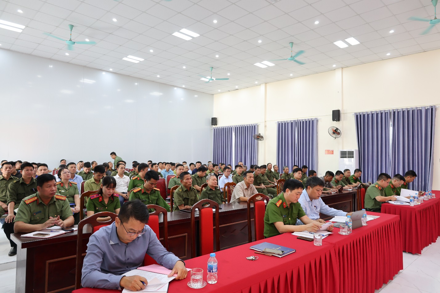 Công an xã Mê Linh: Sơ kết 01 năm triển khai lực lượng tham gia bảo vệ an ninh, trật tự ở cơ sở- Ảnh 1.