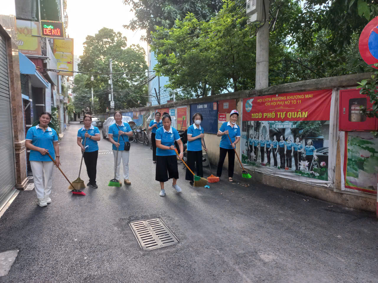 HỘI PHỤ NỮ THAM GIA LỄ RA QUÂN TỔNG VỆ SINH MÔI TRƯỜNG- Ảnh 4.