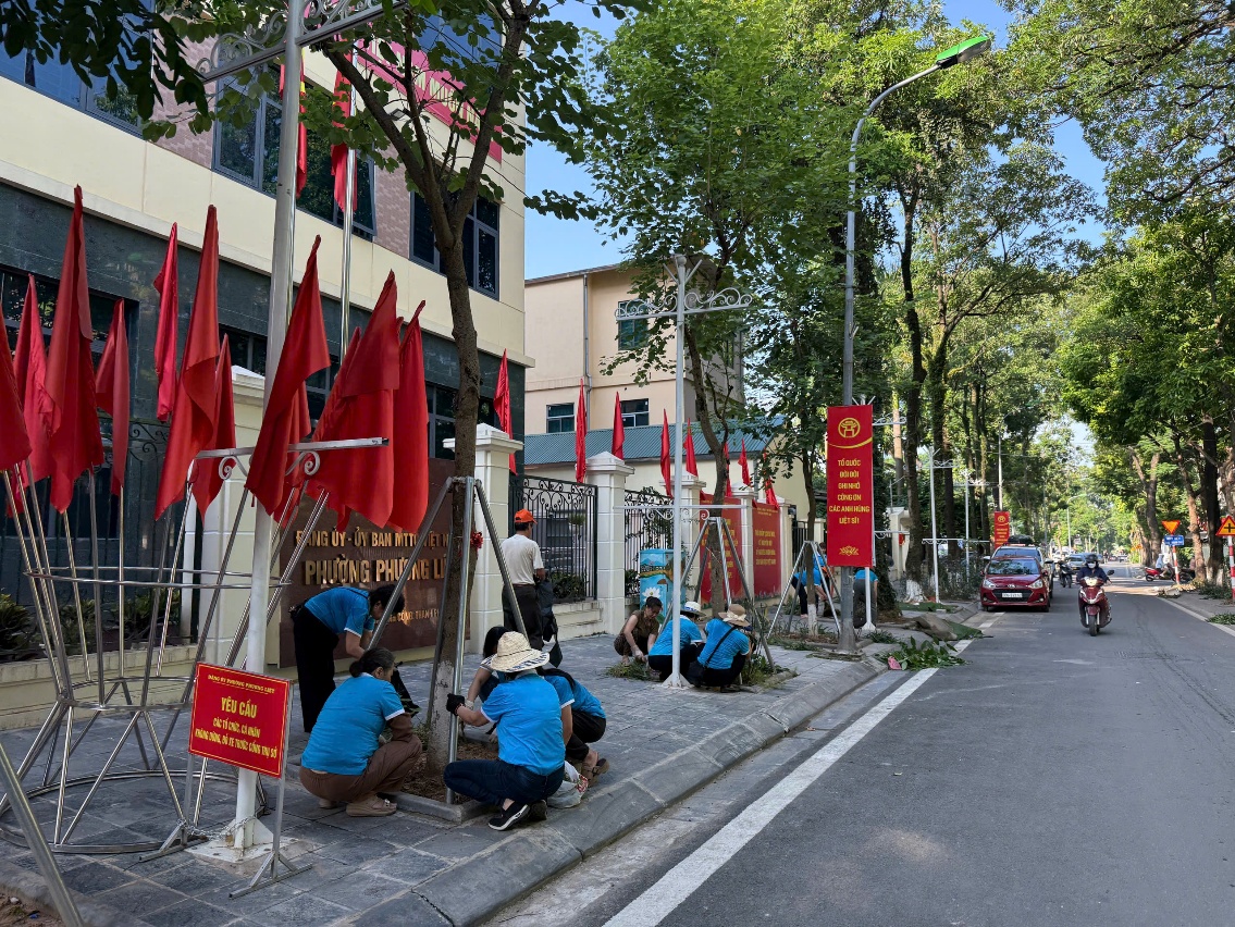 HỘI PHỤ NỮ THAM GIA LỄ RA QUÂN TỔNG VỆ SINH MÔI TRƯỜNG- Ảnh 5.