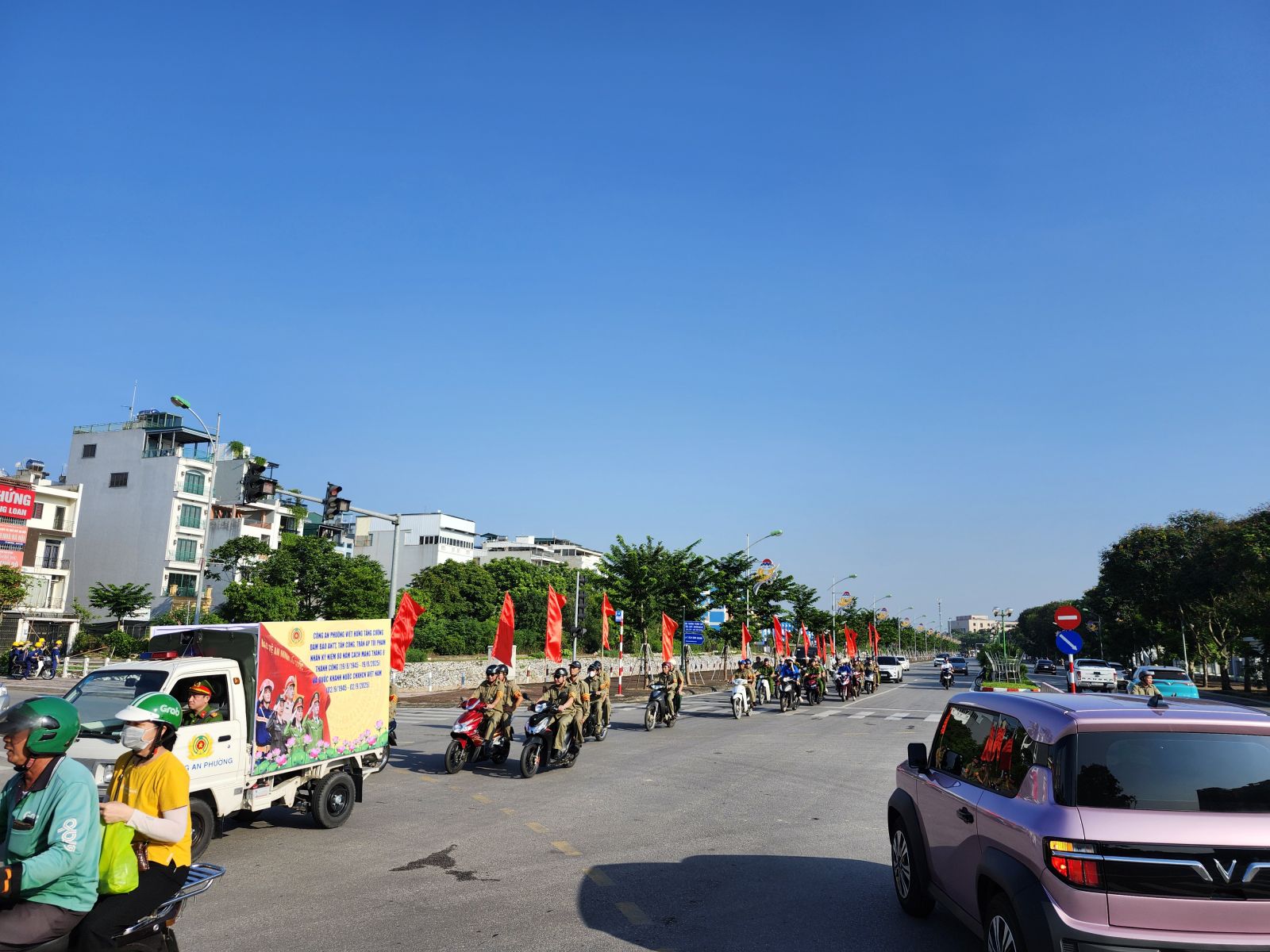 Phường Việt Hưng tổ chức Lễ ra quân tổng vệ sinh môi trường- Ảnh 6.