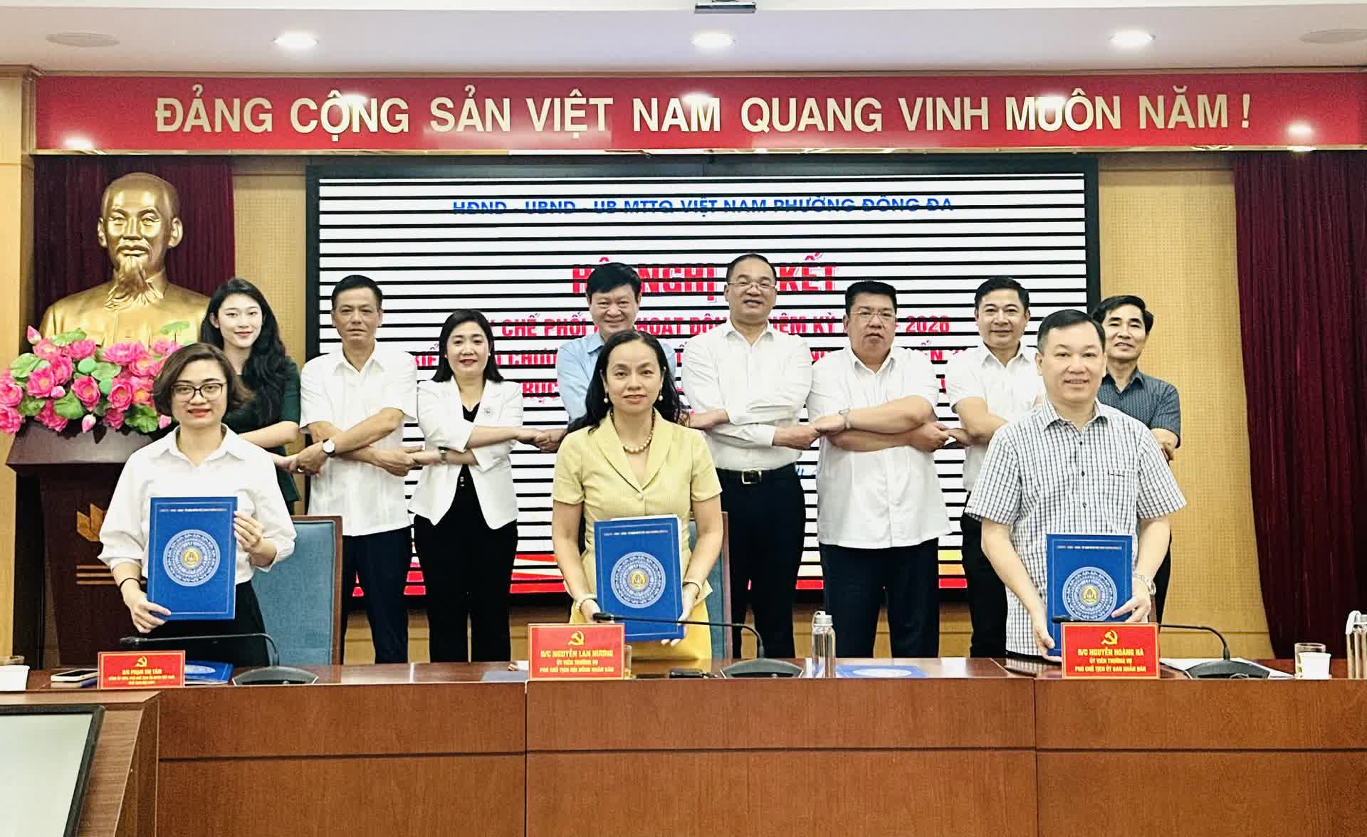 Ba cơ quan phường Đống Đa ký quy chế phối hợp trong giai đoạn mới- Ảnh 2.