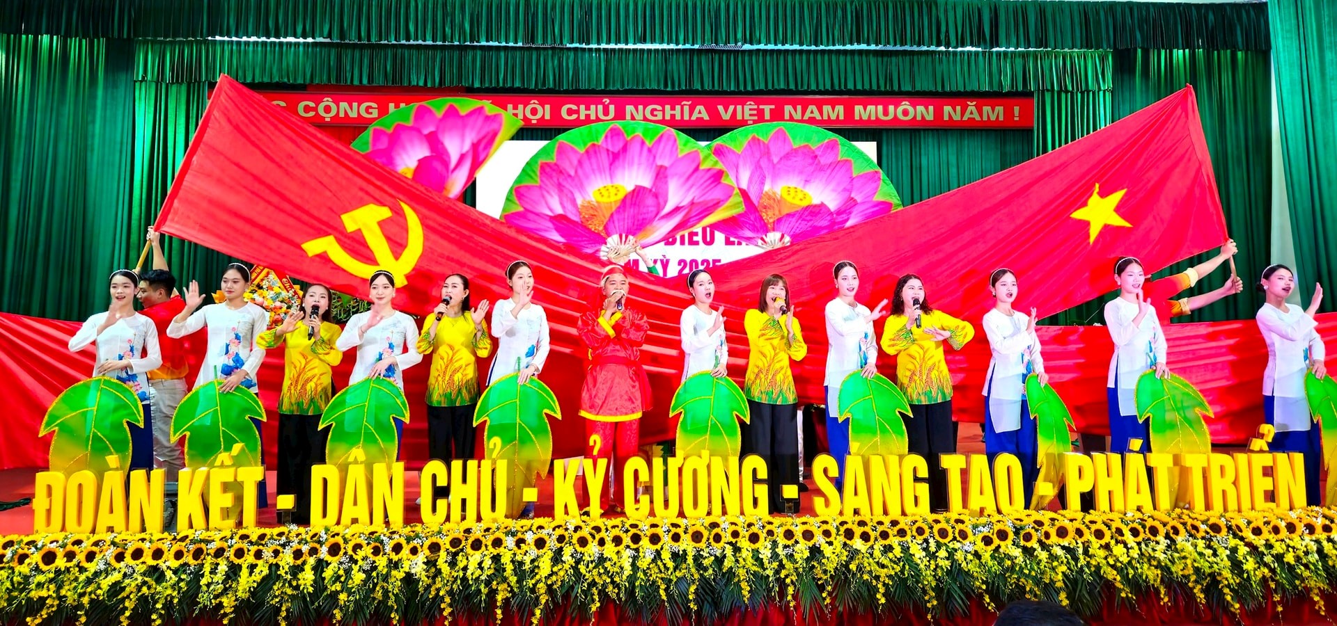 Đại hội đại biểu Đảng bộ xã Thuận An lần thứ I, nhiệm kỳ 2025 - 2030: Phấn đấu hoàn thành xuất sắc các nhiệm vụ chính trị trong nhiệm kỳ mới- Ảnh 17.