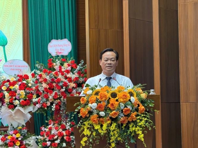 Phường Hồng Hà trang trọng tổ chức Lễ kỷ niệm 80 năm Ngày truyền thống CAND Việt Nam và 20 năm Ngày hội toàn dân bảo vệ ANTQ- Ảnh 3.