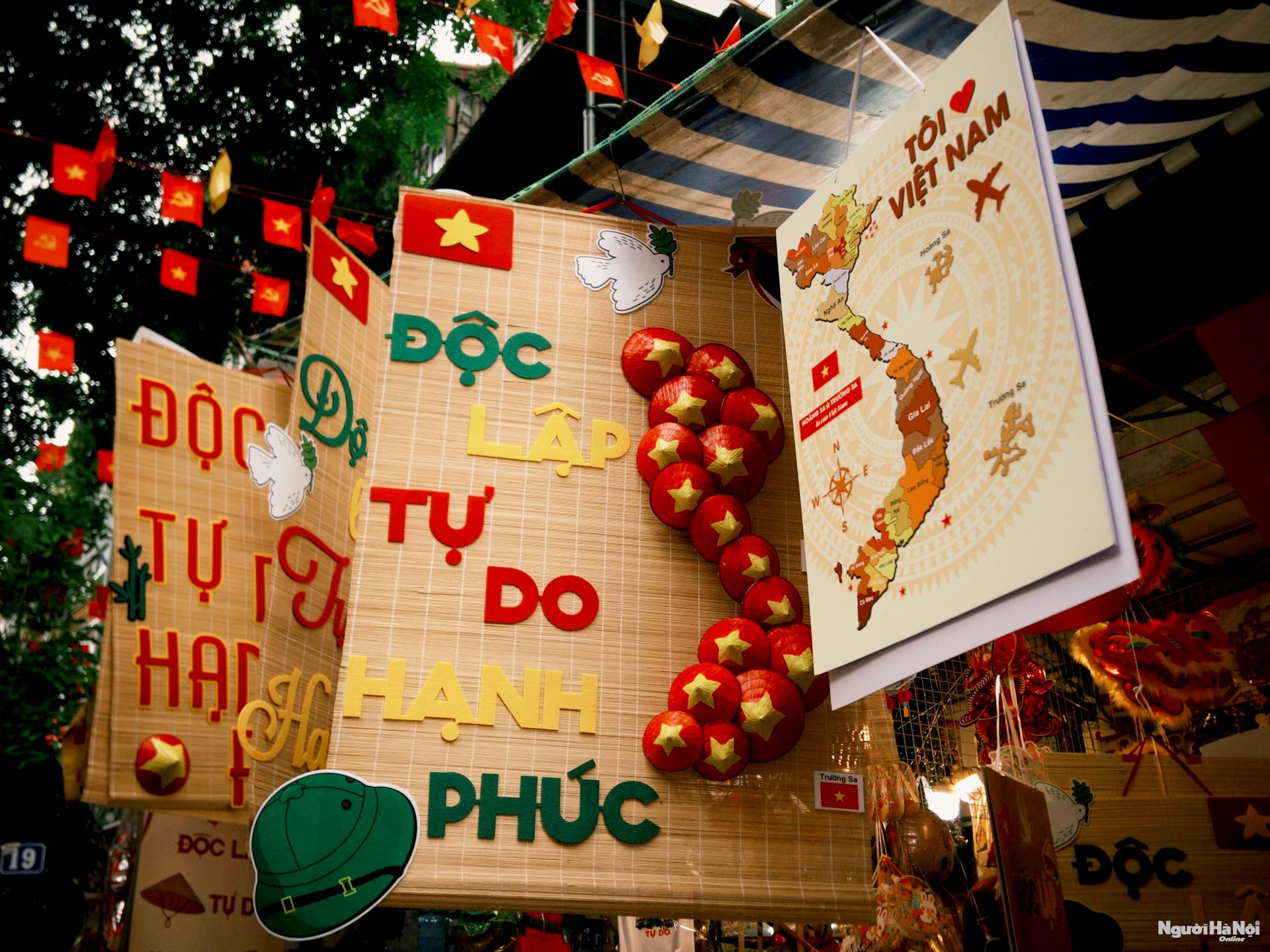 Hà Nội rực rỡ cờ hoa – Tự hào 80 năm mùa Thu cách mạng- Ảnh 9.