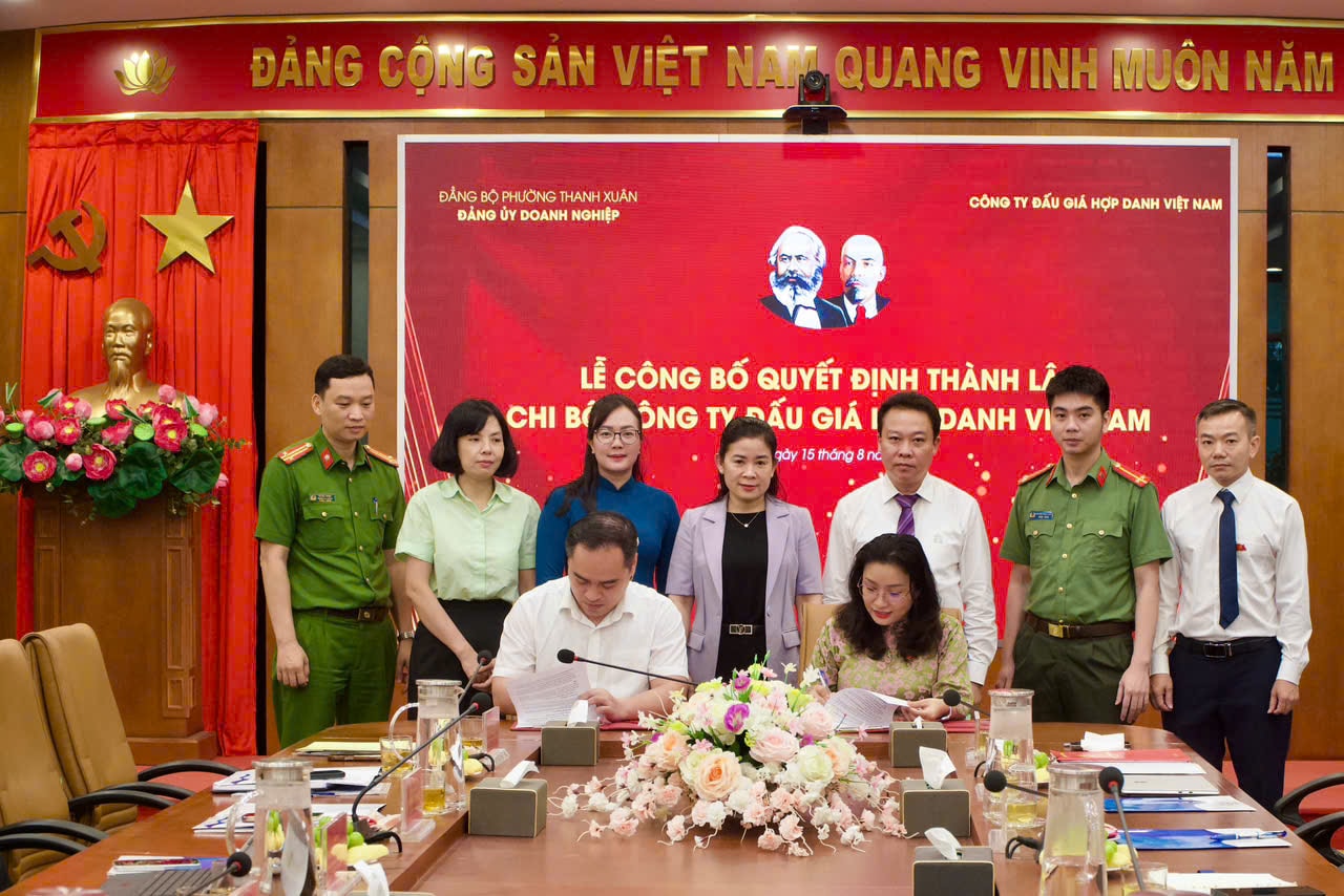 Thanh Xuân thành lập Chi bộ Công ty Đấu giá hợp danh Việt Nam- Ảnh 2.