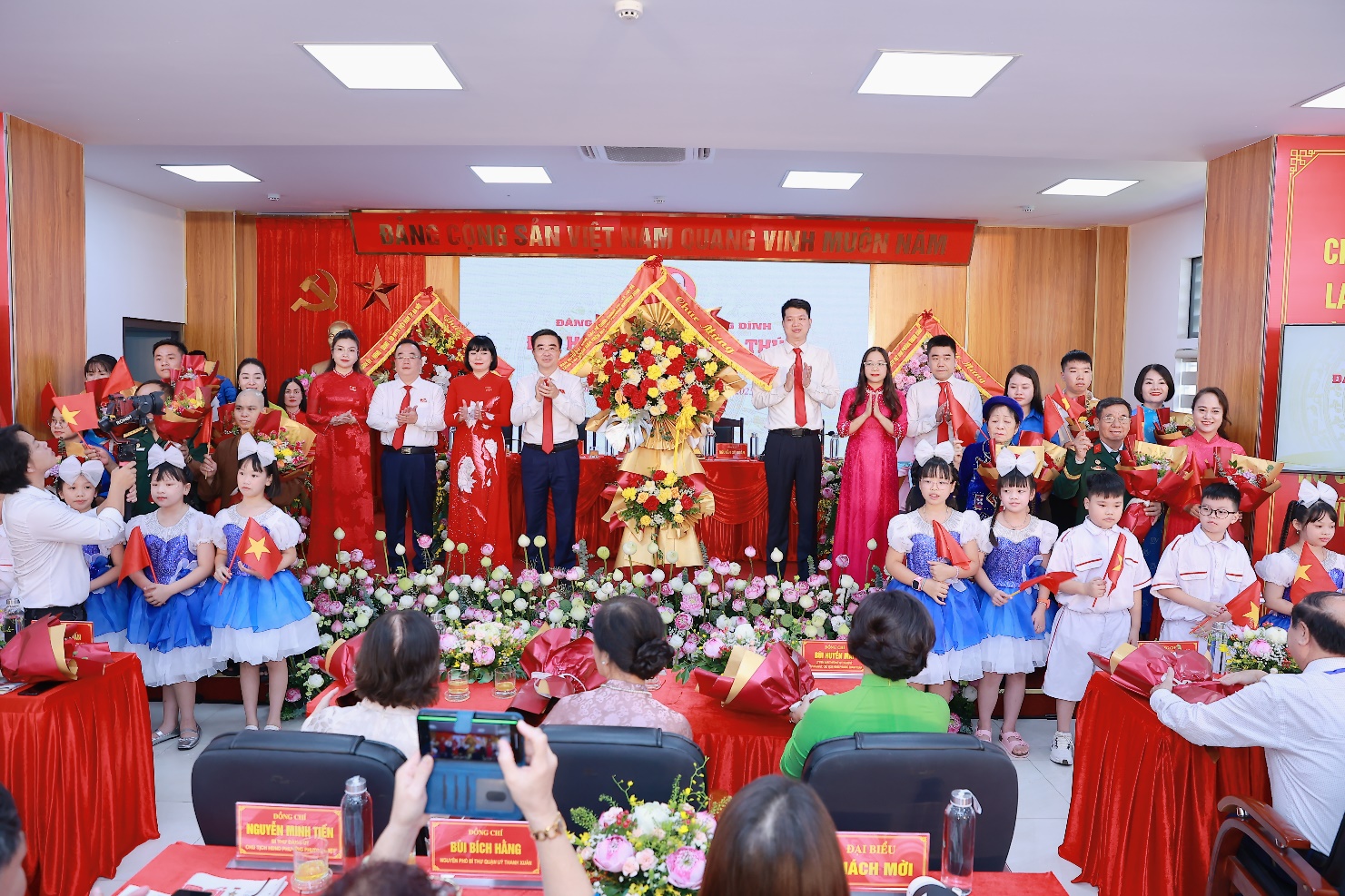 Phát huy vai trò khối đại đoàn kết trong Đại hội MTTQ và các tổ chức chính trị - xã hội phường Khương Đình trong tình hình mới- Ảnh 1.