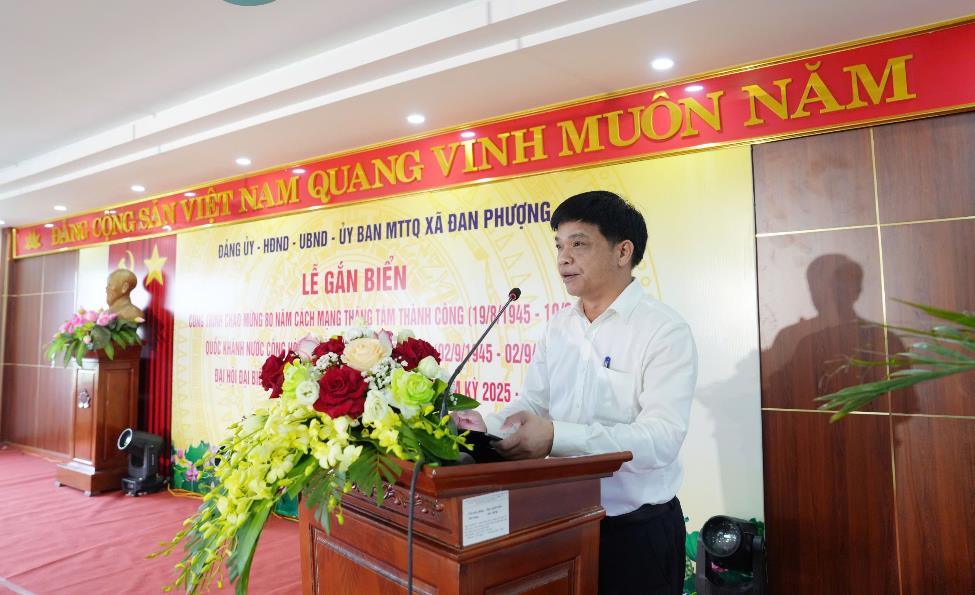 Xã Đan Phượng gắn biển 3 công trình trọng điểm chào mừng Quốc khánh 2/9- Ảnh 1.