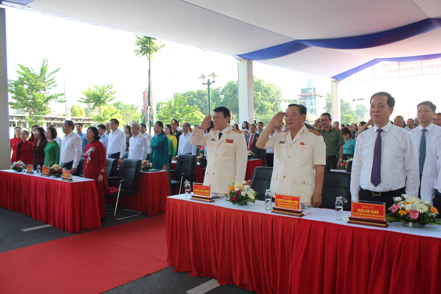 Phường Đại Mỗ trang trọng tổ chức Lễ công bố Quyết định, gắn biển tên tuyến phố Lê Giản và Bạch Thành Phong- Ảnh 2.