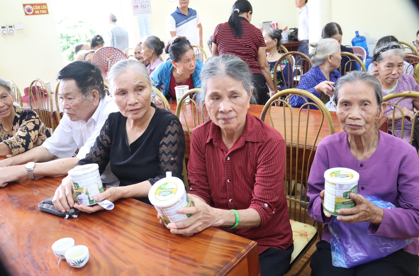 Công ty Cổ phần Giải Pháp Dinh Dưỡng Toàn Cầu trao tặng sản phẩm sữa Milk Pasfo cho người có công trên địa bàn xã Đại Xuyên- Ảnh 2.