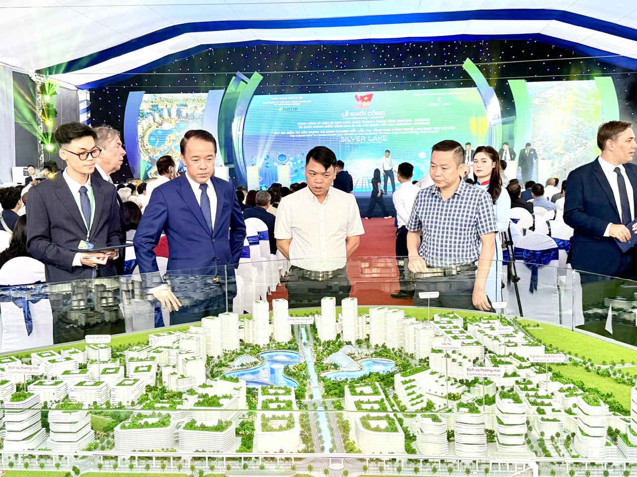 PHƯỜNG THƯỢNG CÁT TỰ HÀO LÀ MỘT TRONG 250 ĐIỂM CẦU KHỞI CÔNG, KHÁNH THÀNH CÔNG TRÌNH CHÀO MỪNG 80 NĂM CÁCH MẠNG THÁNG TÁM VÀ QUỐC KHÁNH 2/9- Ảnh 3.