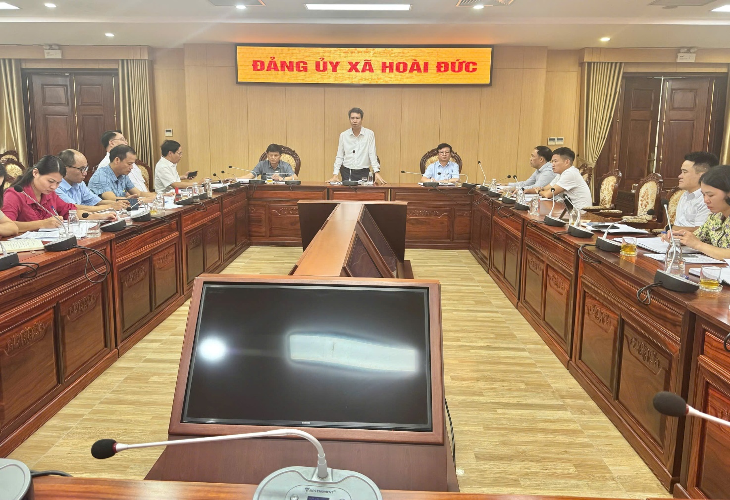Hội nghị lần thứ 1 Ban Chấp hành Đảng bộ xã Hoài Đức khoá I, nhiệm kỳ 2025-2030- Ảnh 1.