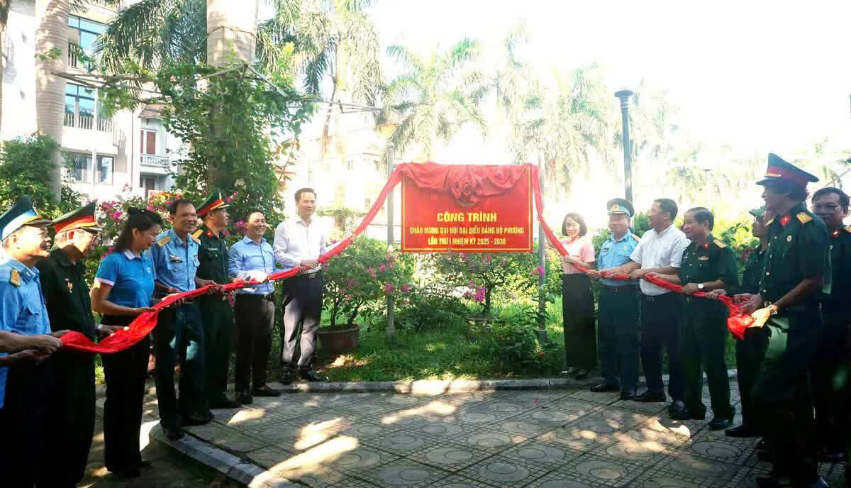 Phường Phúc Lợi - tập trung hoàn thiện hạ tầng, xây dựng đô thị văn minh, hiện đại- Ảnh 3.