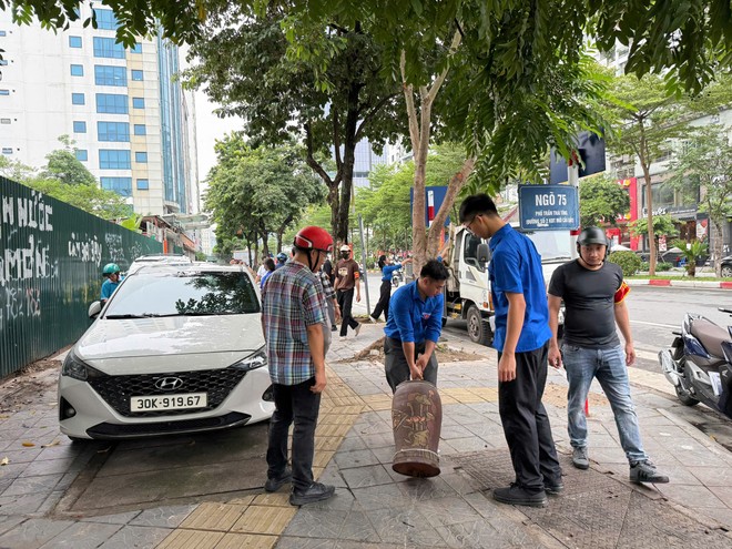 Phường Cầu Giấy huy động toàn dân chỉnh trang đô thị, phục vụ các ngày lễ lớn của dân tộc- Ảnh 8.