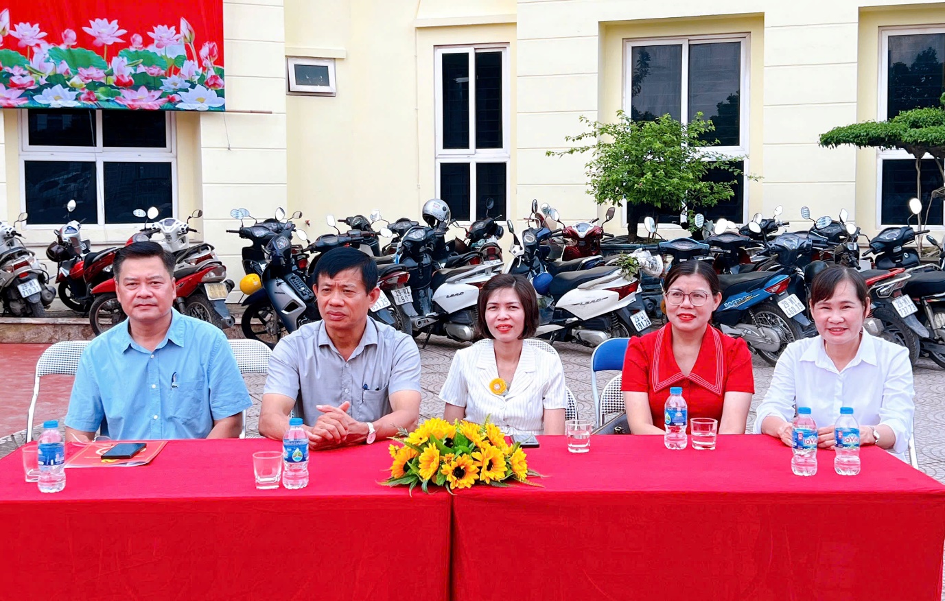 Phường Thanh Liệt: Phát động chiến dịch tổng vệ sinh môi trường, diệt bọ gậy phòng chống sốt xuất huyết- Ảnh 1.