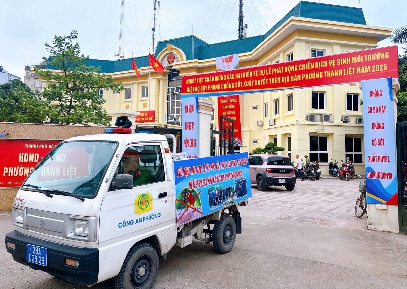 Phường Thanh Liệt: Phát động chiến dịch tổng vệ sinh môi trường, diệt bọ gậy phòng chống sốt xuất huyết- Ảnh 6.