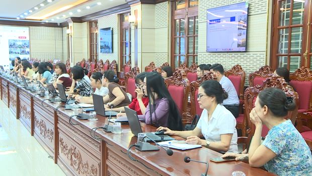Sở Giáo dục và Đào tạo Hà Nội tổ chức Hội nghị trực tuyến tập huấn phần mềm phổ cập giáo dục, xóa mù chữ- Ảnh 2.