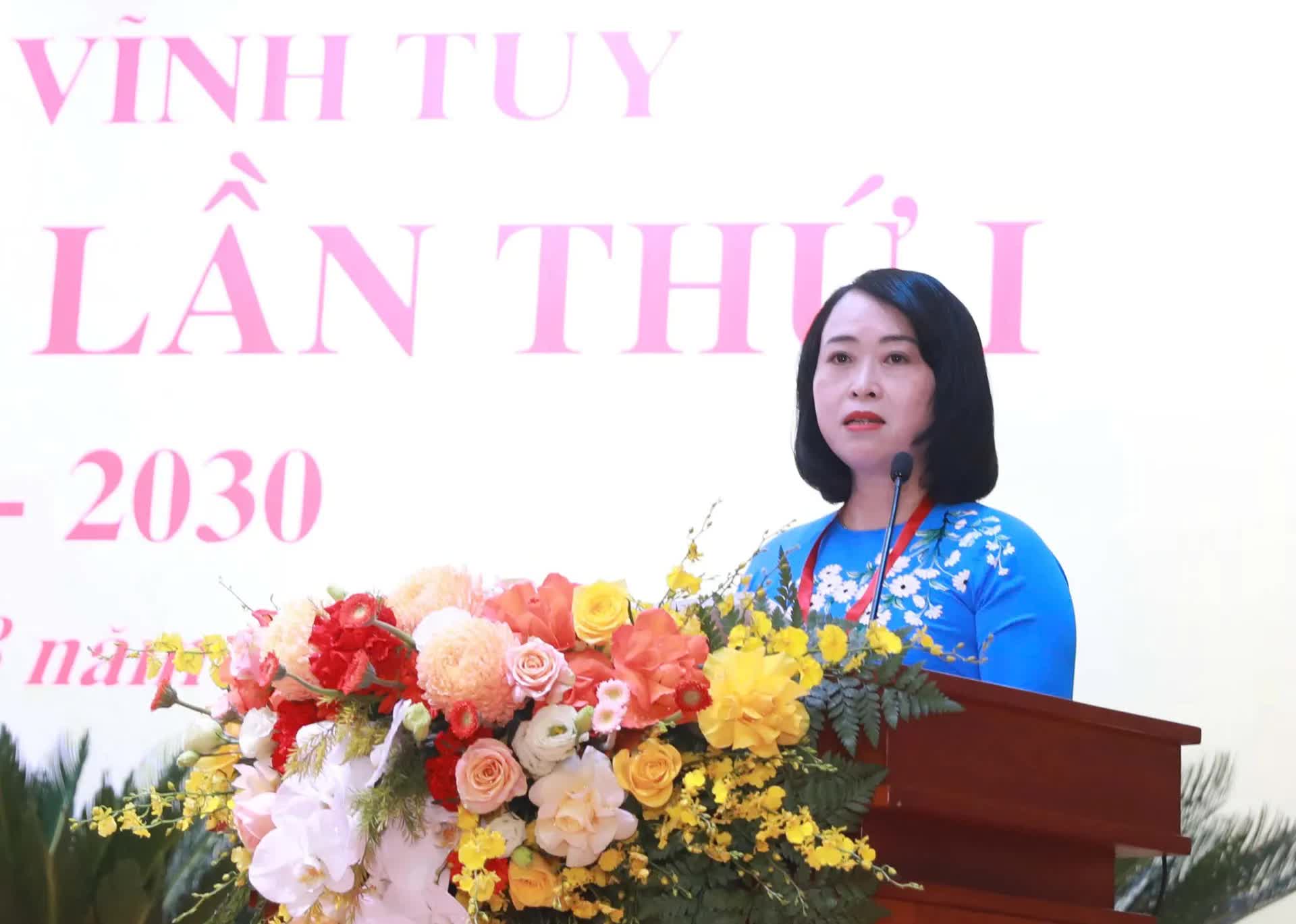 239 đại biểu dự Đại hội đại biểu Đảng bộ phường Vĩnh Tuy lần thứ I, nhiệm kỳ 2025-2030- Ảnh 4.