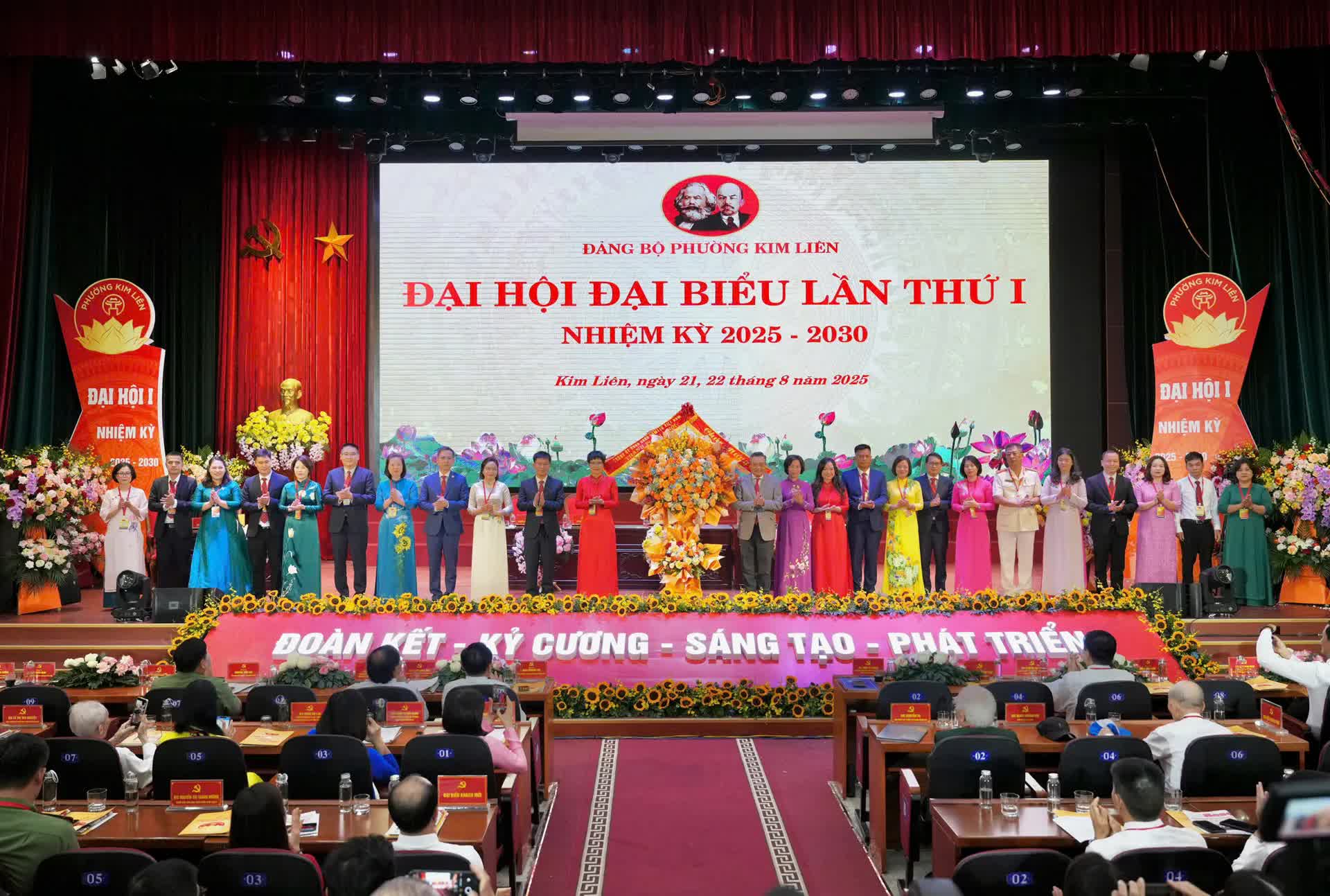 Đảng bộ phường Kim Liên tổ chức Đại hội đại biểu Đảng bộ phường lần thứ I, nhiệm kỳ 2025 - 2030.- Ảnh 8.
