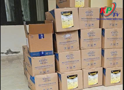 Phòng Kinh tế xã Kiều Phú triển khai công tác vệ sinh, khử trùng, tiêu độc phòng chống dịch bệnh sau mùa mưa lũ- Ảnh 3.