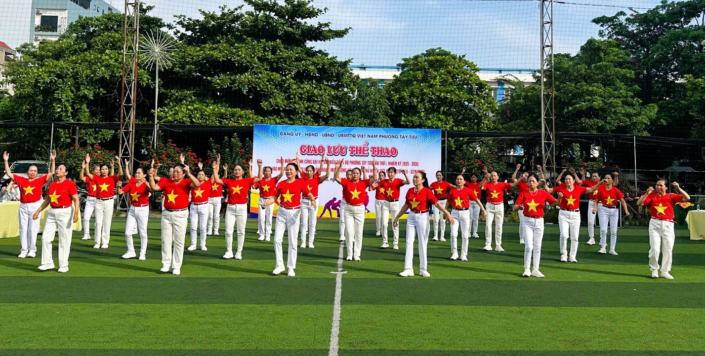 Sôi nổi Chương trình giao lưu thể thao chào mừng các ngày lễ lớn phường Tây Tựu năm 2025- Ảnh 4.