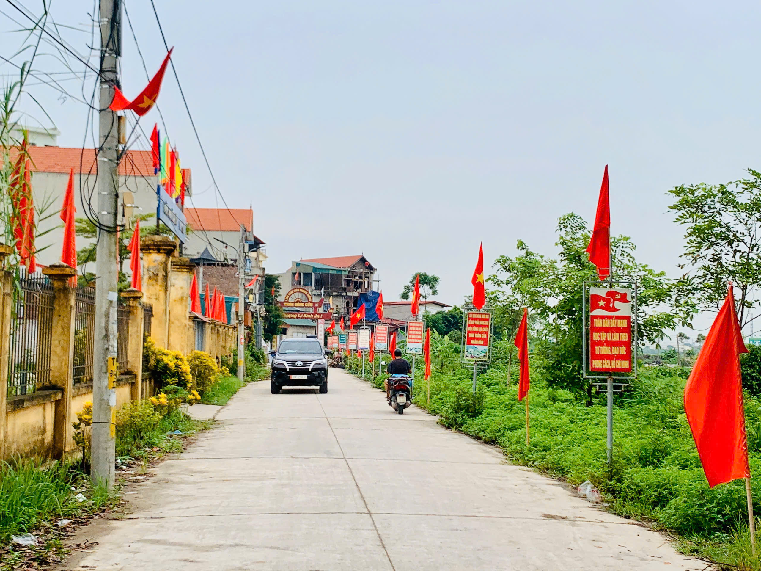 Xã Thượng Phúc: Rực rỡ sắc cờ hoa chào mừng Kỷ niệm 80 năm Cách mạng tháng 8 thành công (19/8) và Quốc khánh nước CHXHCN Việt Nam (2/9)- Ảnh 10.