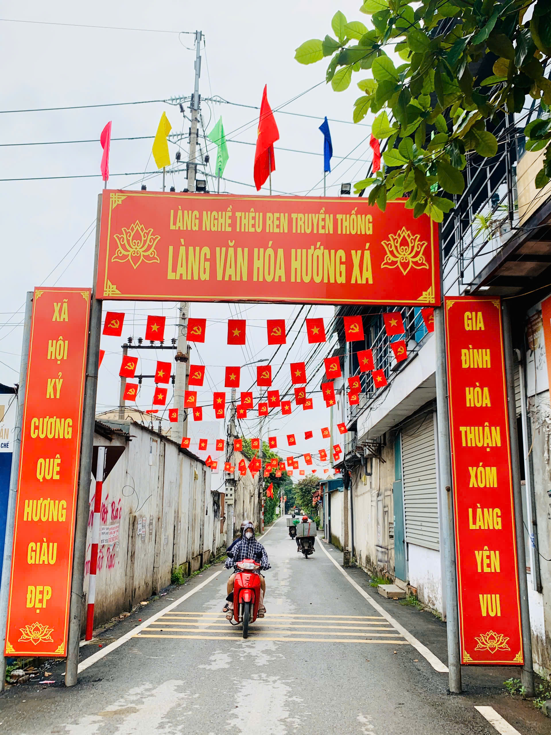 Xã Thượng Phúc: Rực rỡ sắc cờ hoa chào mừng Kỷ niệm 80 năm Cách mạng tháng 8 thành công (19/8) và Quốc khánh nước CHXHCN Việt Nam (2/9)- Ảnh 20.