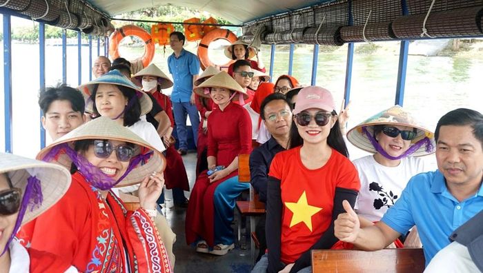Hương Sơn trên hành trình kiến tạo điểm đến bốn mùa của Thủ đô- Ảnh 4.
