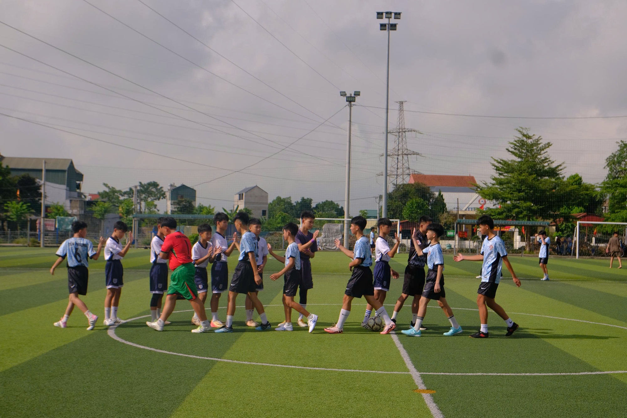 Chương Mỹ khai mạc Giải bóng đá Thiếu niên năm 2025 - Ảnh 5.
