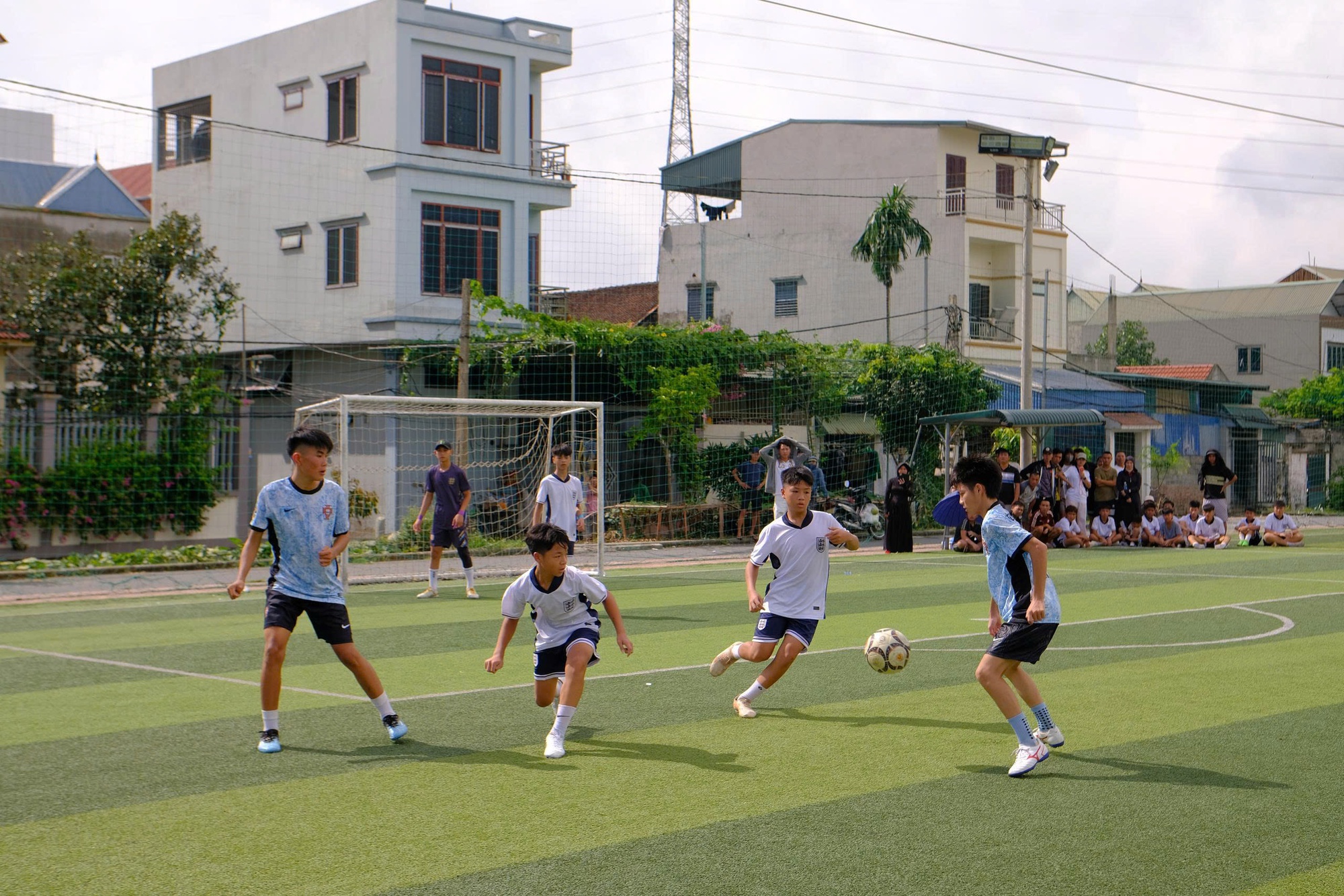 Chương Mỹ khai mạc Giải bóng đá Thiếu niên năm 2025 - Ảnh 7.
