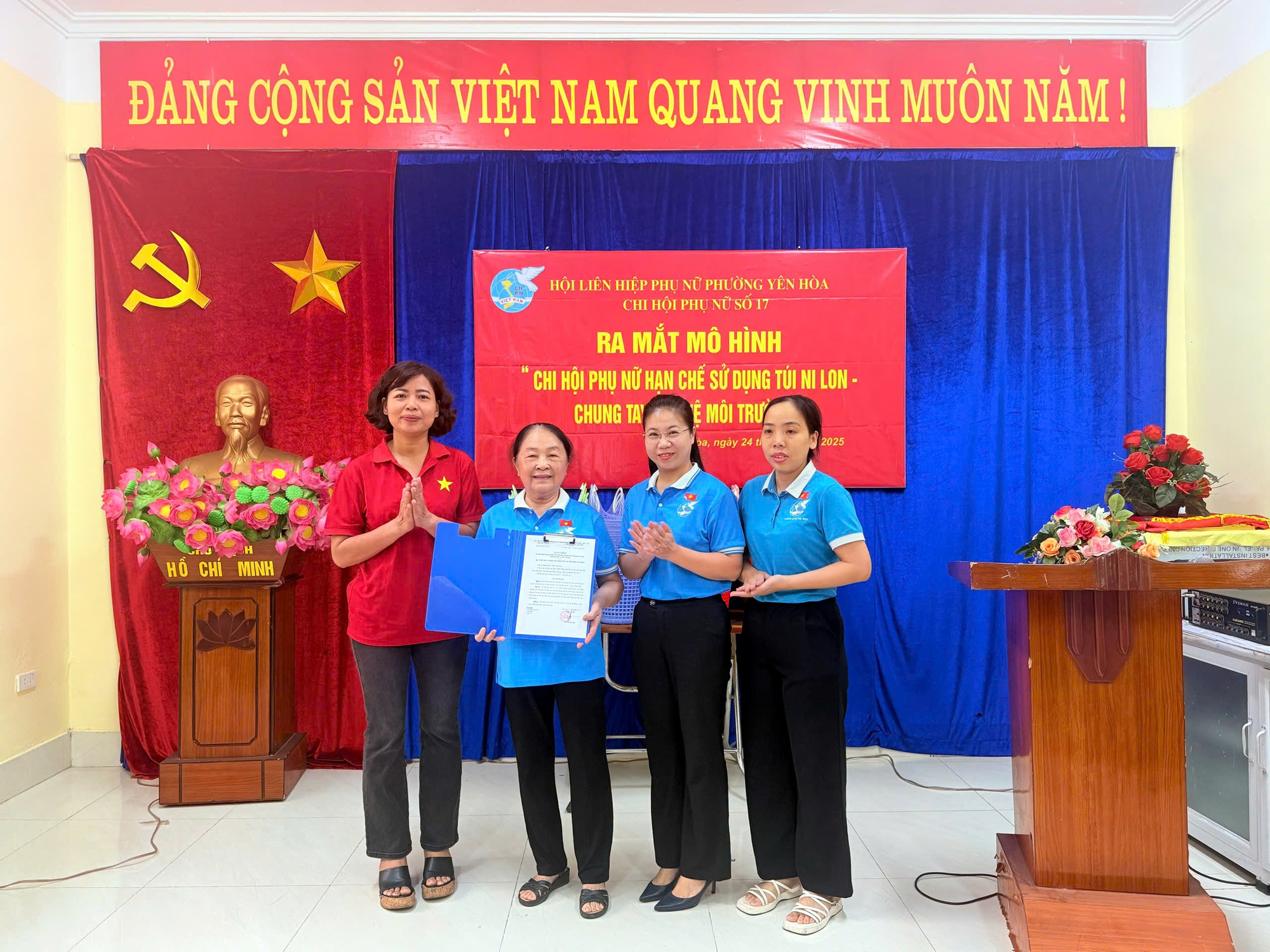 Ra mắt mô hình "Chi hội phụ nữ hạn chế sử dụng túi nilon - chung tay bảo vệ môi trường"- Ảnh 1.