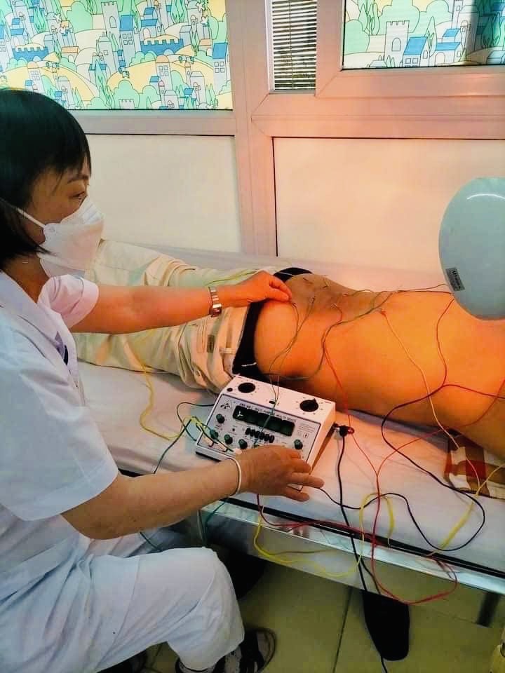 Trạm Y tế xã Phúc Lộc đồng hành cùng người dân trong công tác khám, chữa bệnh- Ảnh 3.