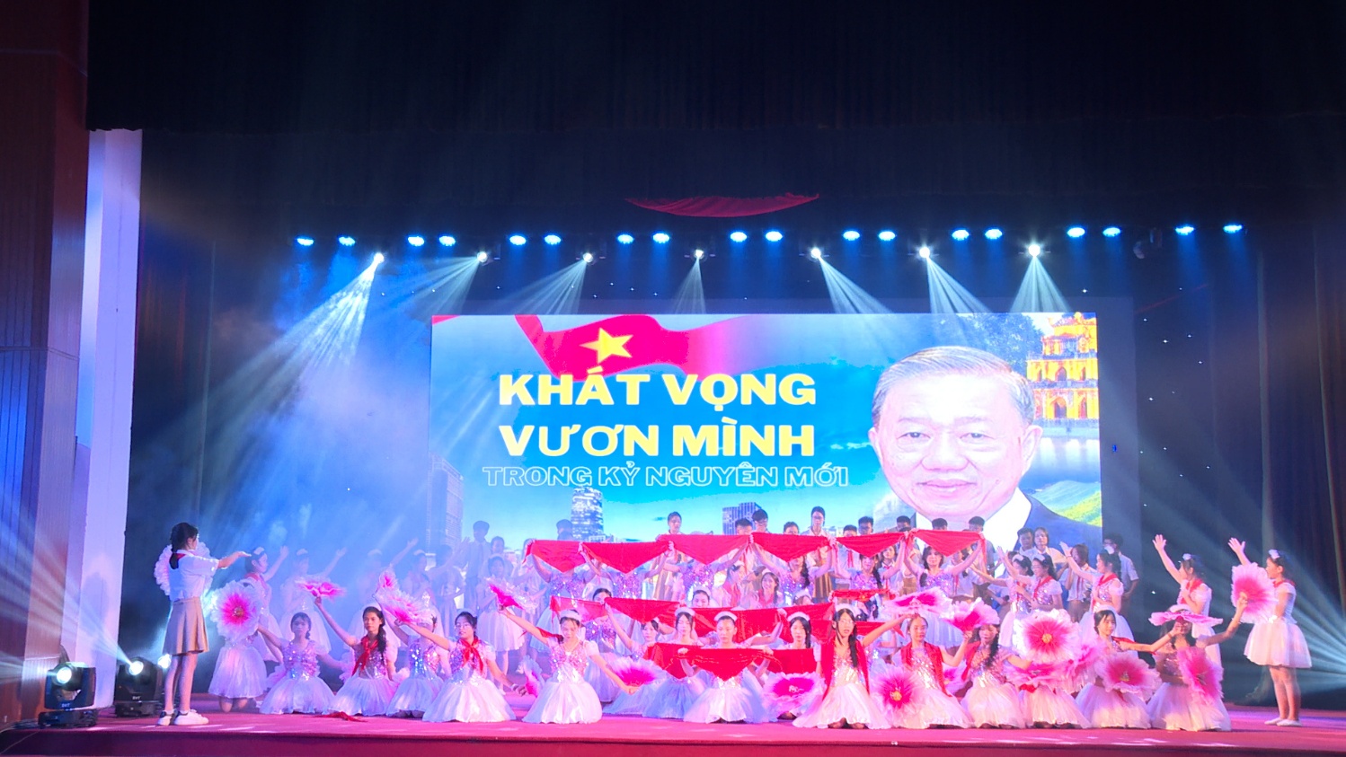 Hoài Đức sôi nổi tham gia Hội thi “Thiếu nhi Thủ đô tuyên truyền giới thiệu sách, Múa hát tập thể và Ca khúc măng non” Thành phố năm 2025- Ảnh 9.