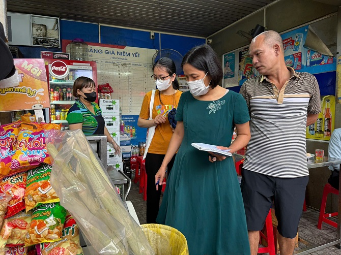 CDC Hà Nội kiểm tra, giám sát công tác vệ sinh môi trường, phòng chống dịch tại ga, bến xe dịp cao điểm Quốc khánh 2/9- Ảnh 2.