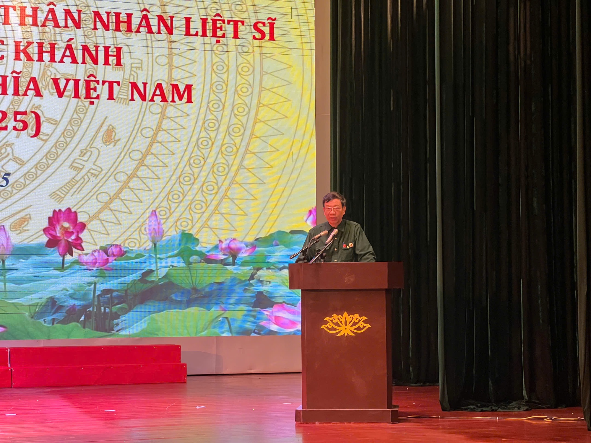 PHƯỜNG PHÚ DIỄN TỔ CHỨC HỘI NGHỊ GẶP MẶT NGƯỜI CÓ CÔNG VÀ ĐẠI DIỆN THÂN NHÂN LIỆT SĨ KỶ NIỆM 80 NĂM NGÀY QUỐC KHÁNH NƯỚC CỘNG HÒA XÃ HỘI CHỦ NGHĨA VIỆT NAM (02/9/1945 – 02/9/2025)- Ảnh 3.
