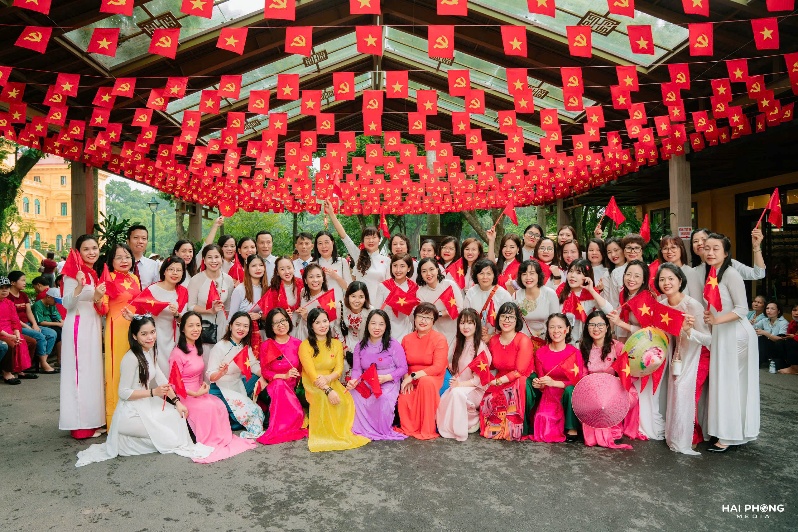 THẦY CÔ GIÁO VÀ HỌC SINH TIỂU HỌC KHƯƠNG THƯỢNG VỚI CHUỖI HOẠT ĐỘNG CHÀO MỪNG 80 NĂM NGÀY CÁCH MẠNG THÁNG TÁM VÀ QUỐC KHÁNH 2/9- Ảnh 6.