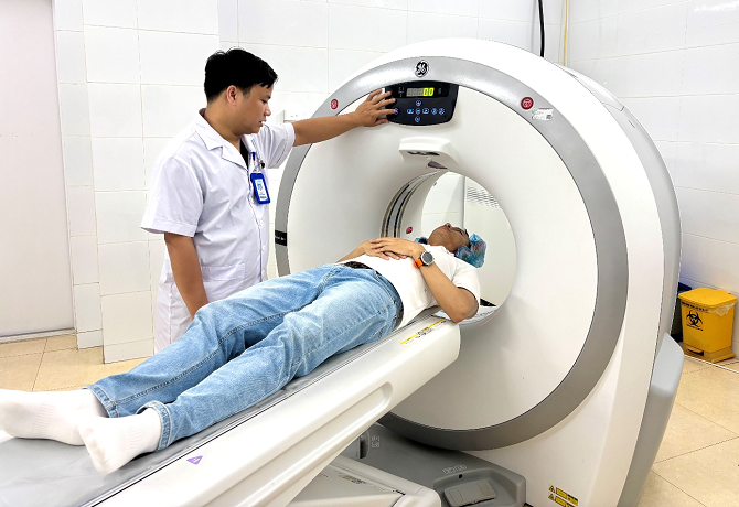 Máy chụp cắt lớp vi tính 32 lát cắt – Bước tiến trong chẩn đoán và điều trị tại BVĐK Vân Đình- Ảnh 1.