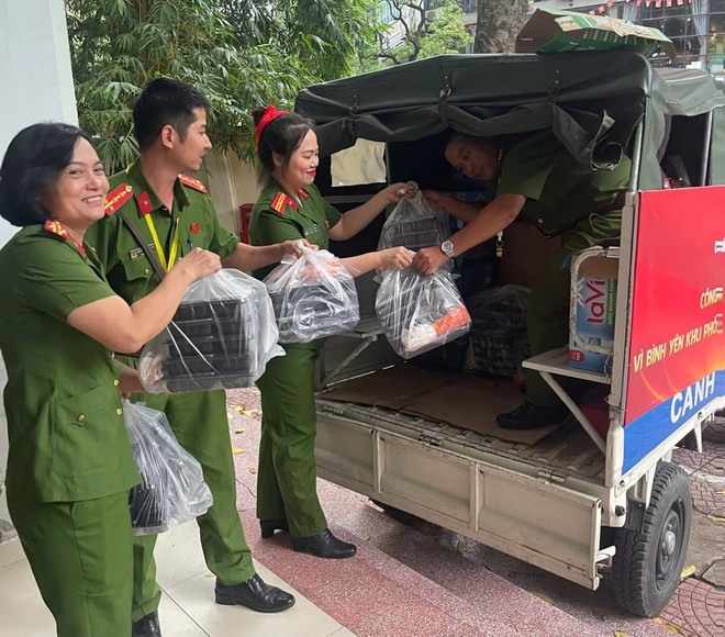 NHỮNG "BÓNG HỒNG" VƯỢT NẮNG, THẮNG MƯA HOÀN THÀNH TỐT NHIỆM VỤ BẢO VỆ SỰ KIỆN A80- Ảnh 2.