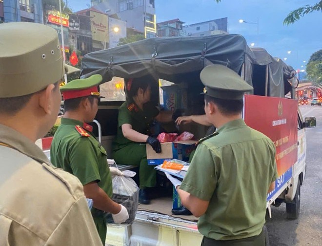 NHỮNG "BÓNG HỒNG" VƯỢT NẮNG, THẮNG MƯA HOÀN THÀNH TỐT NHIỆM VỤ BẢO VỆ SỰ KIỆN A80- Ảnh 4.