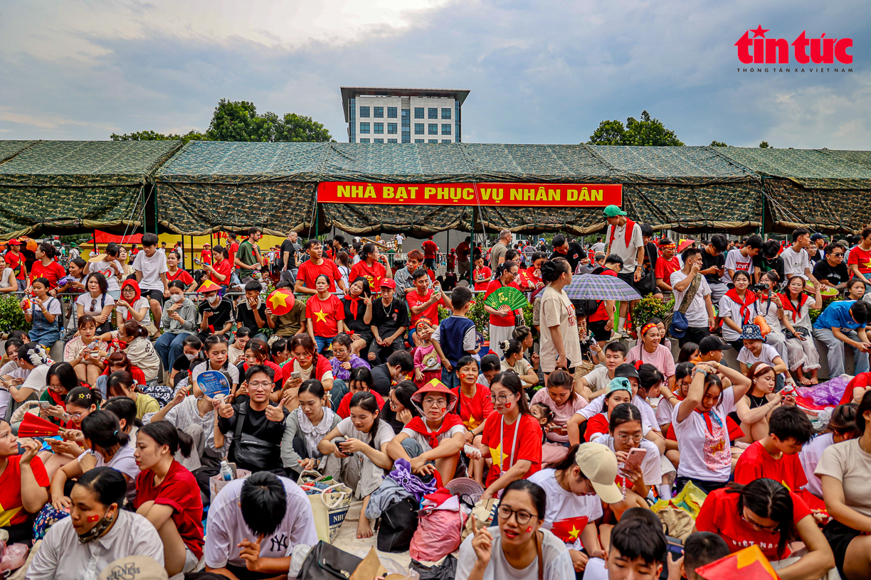 Trọn bộ cẩm nang hướng dẫn chi tiết để nhân dân có buổi đi xem Sơ duyệt diễu binh tối 27/8 thành công nhất- Ảnh 10.