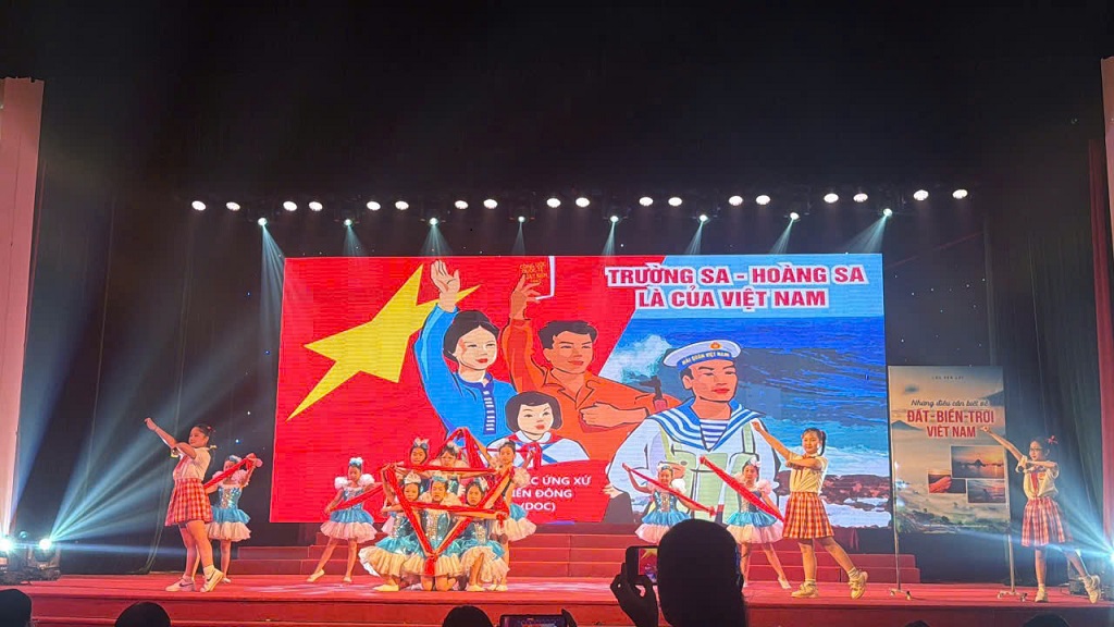 Thiếu nhi phường Phương Liệt tham gia sôi nổi tại Vòng sơ khảo Hội thi tuyên truyền giới thiệu sách, Múa hát tập thể và Ca khúc măng non năm 2025- Ảnh 5.
