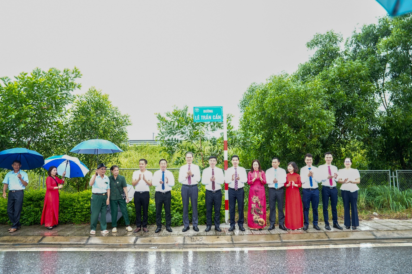 Xã Gia Lâm tổ chức lễ gắn biển các tuyến đường nhân kỷ niệm 80 năm cách mạng tháng tám và quốc khánh 2/9- Ảnh 5.