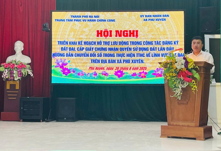 Thí điểm hỗ trợ lưu động trong công tác đăng ký đất đai, cấp GCN quyền sử dụng đất lần đầu tại xã Phú Xuyên- Ảnh 2.