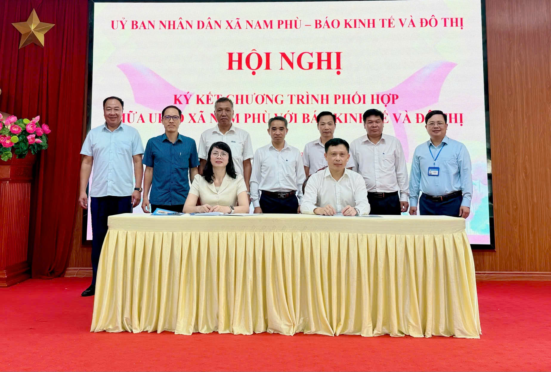 Xã Nam Phù và Báo Kinh tế & Đô thị ký kết chương trình phối hợp tuyên truyền giai đoạn 2025 - 2026